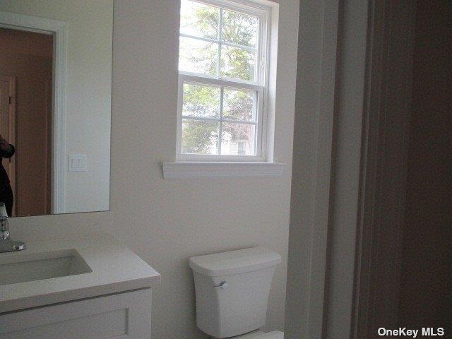 Single Family Macdonald  Suffolk County, NY 11713, MLS-L3545690-27