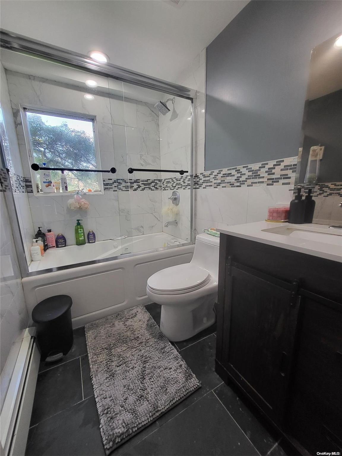 Single Family Valentines  Nassau County, NY 11590, MLS-L3545815-12