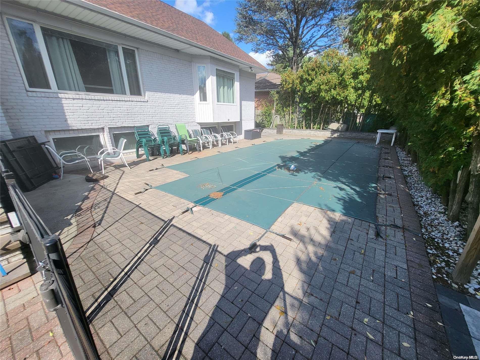 Single Family Valentines  Nassau County, NY 11590, MLS-L3545815-13