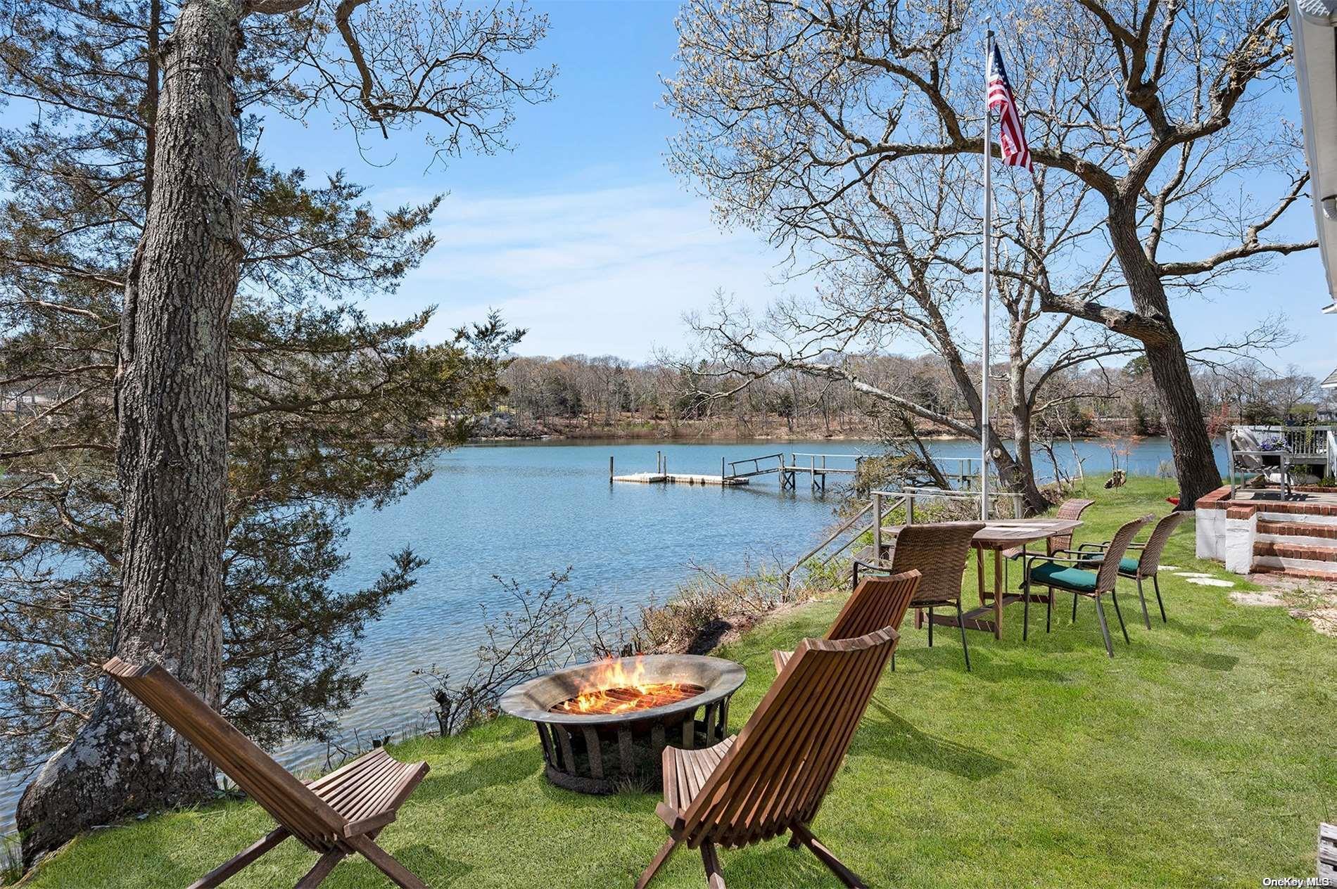 Single Family Doris  Suffolk County, NY 11968, MLS-L3546111-16