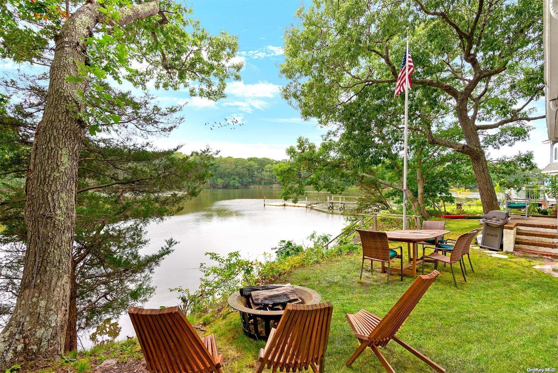 Single Family Doris  Suffolk County, NY 11968, MLS-L3546111-17