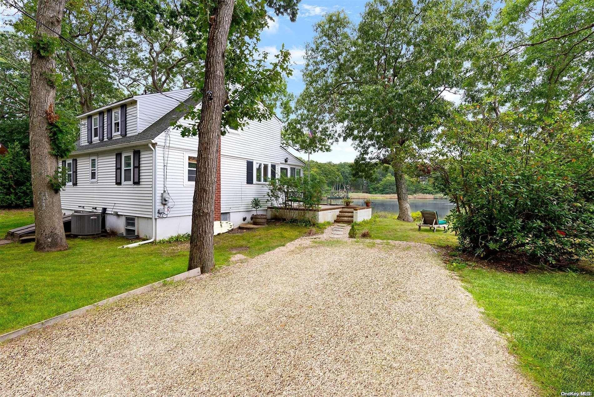 Single Family Doris  Suffolk County, NY 11968, MLS-L3546111-35