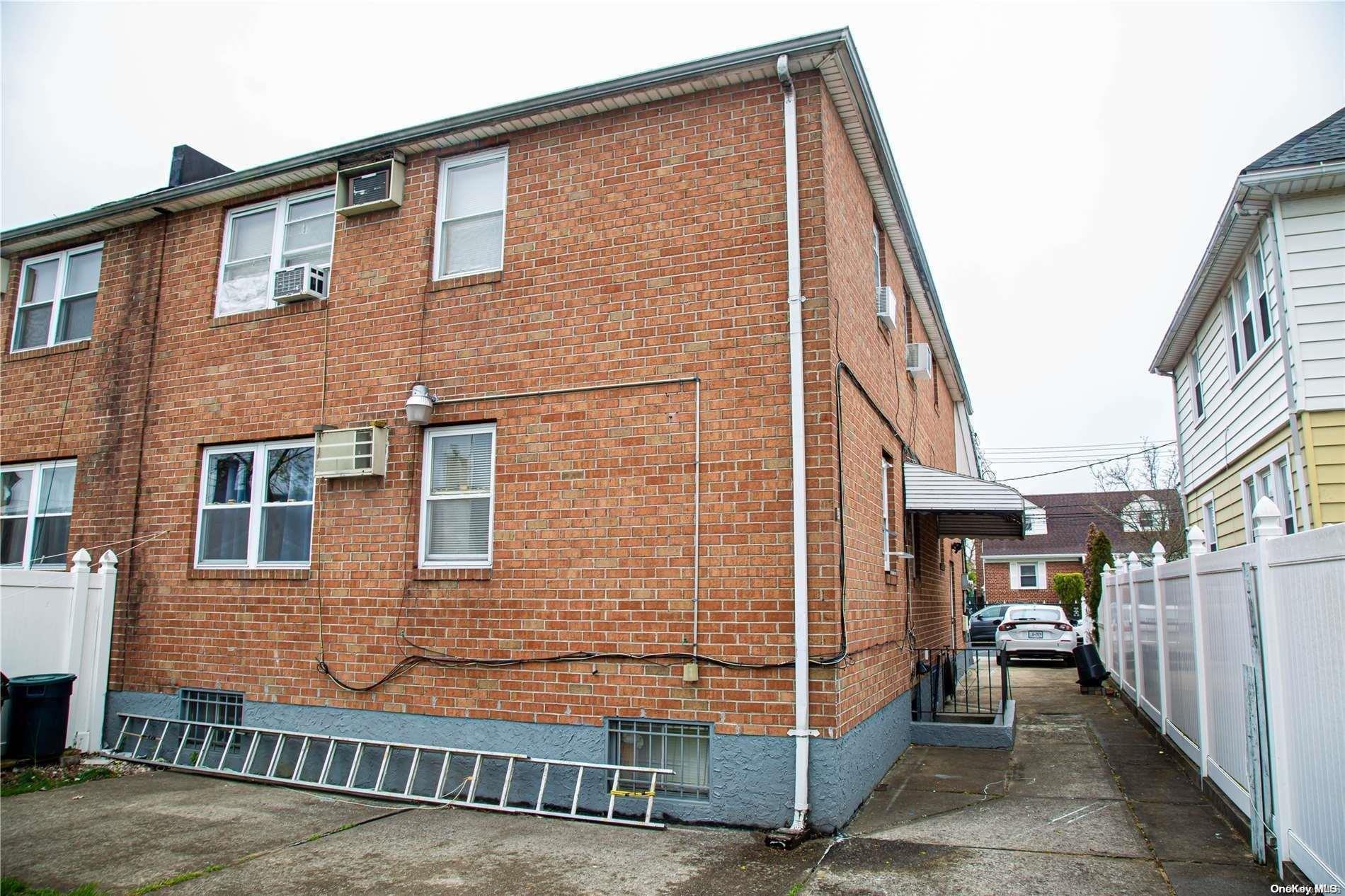 Single Family 254th  Queens, NY 11422, MLS-L3546393-2
