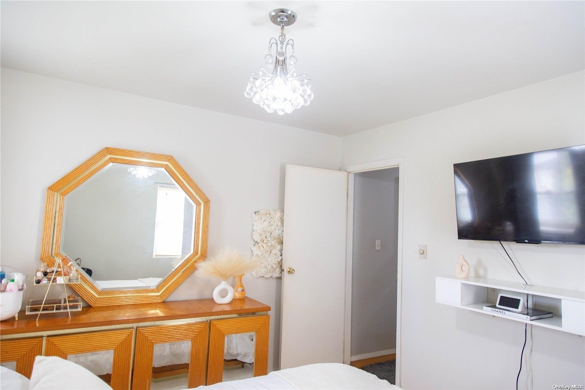 Single Family 254th  Queens, NY 11422, MLS-L3546393-4