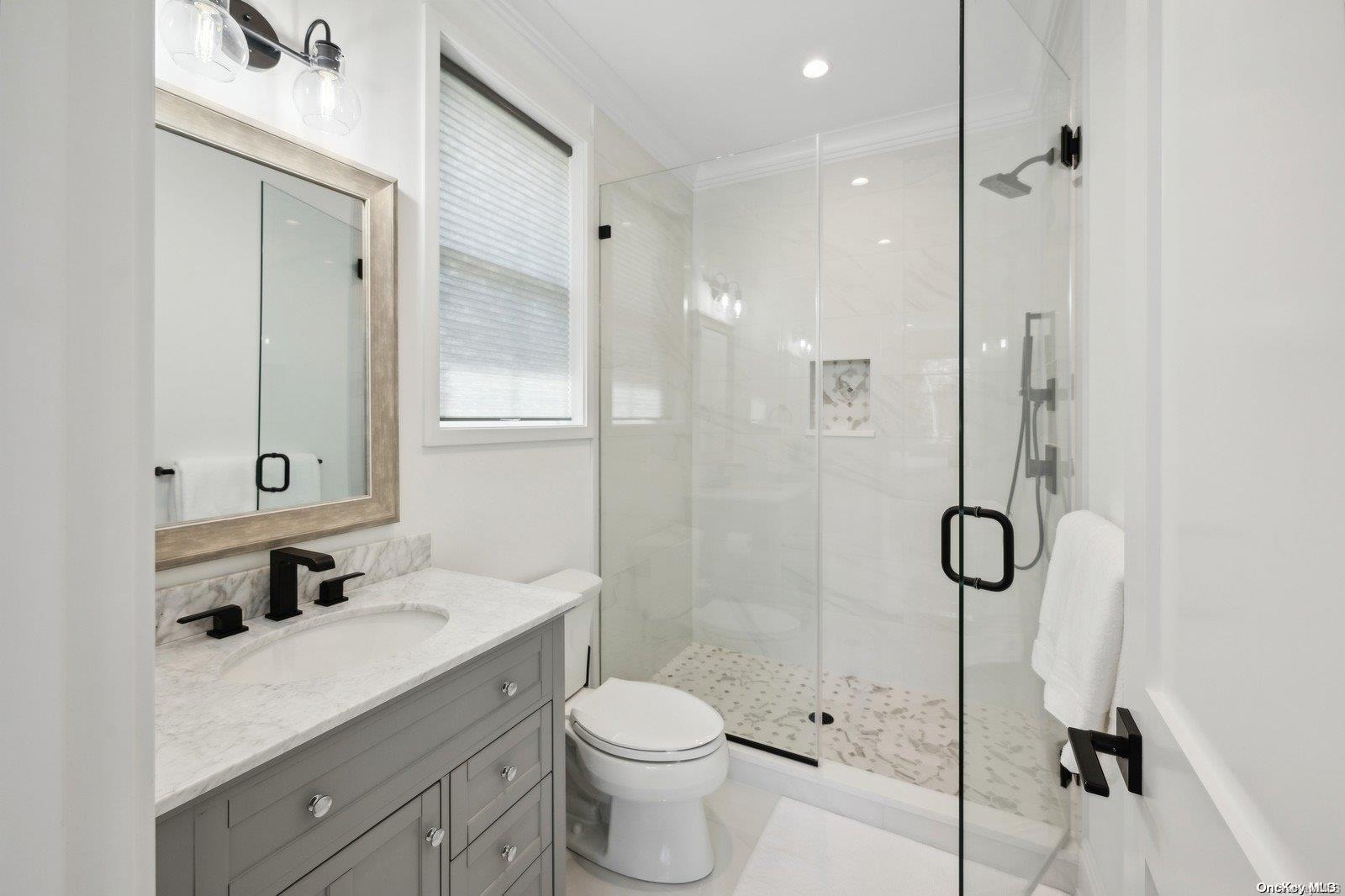 Apartment Glenn  Suffolk County, NY 11971, MLS-L3546491-18