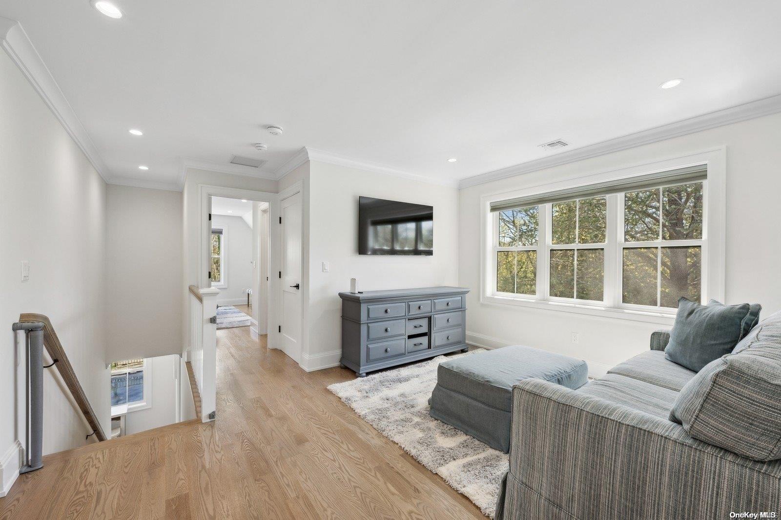 Apartment Glenn  Suffolk County, NY 11971, MLS-L3546491-19