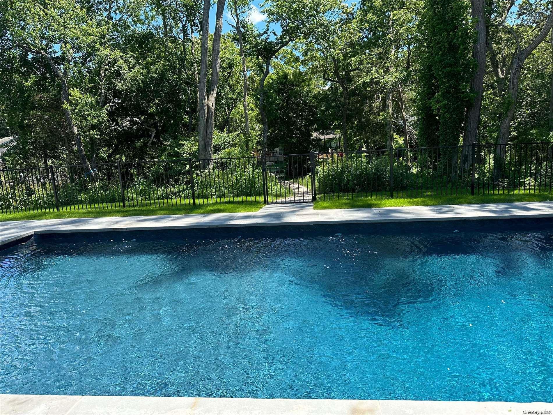 Apartment Glenn  Suffolk County, NY 11971, MLS-L3546491-29