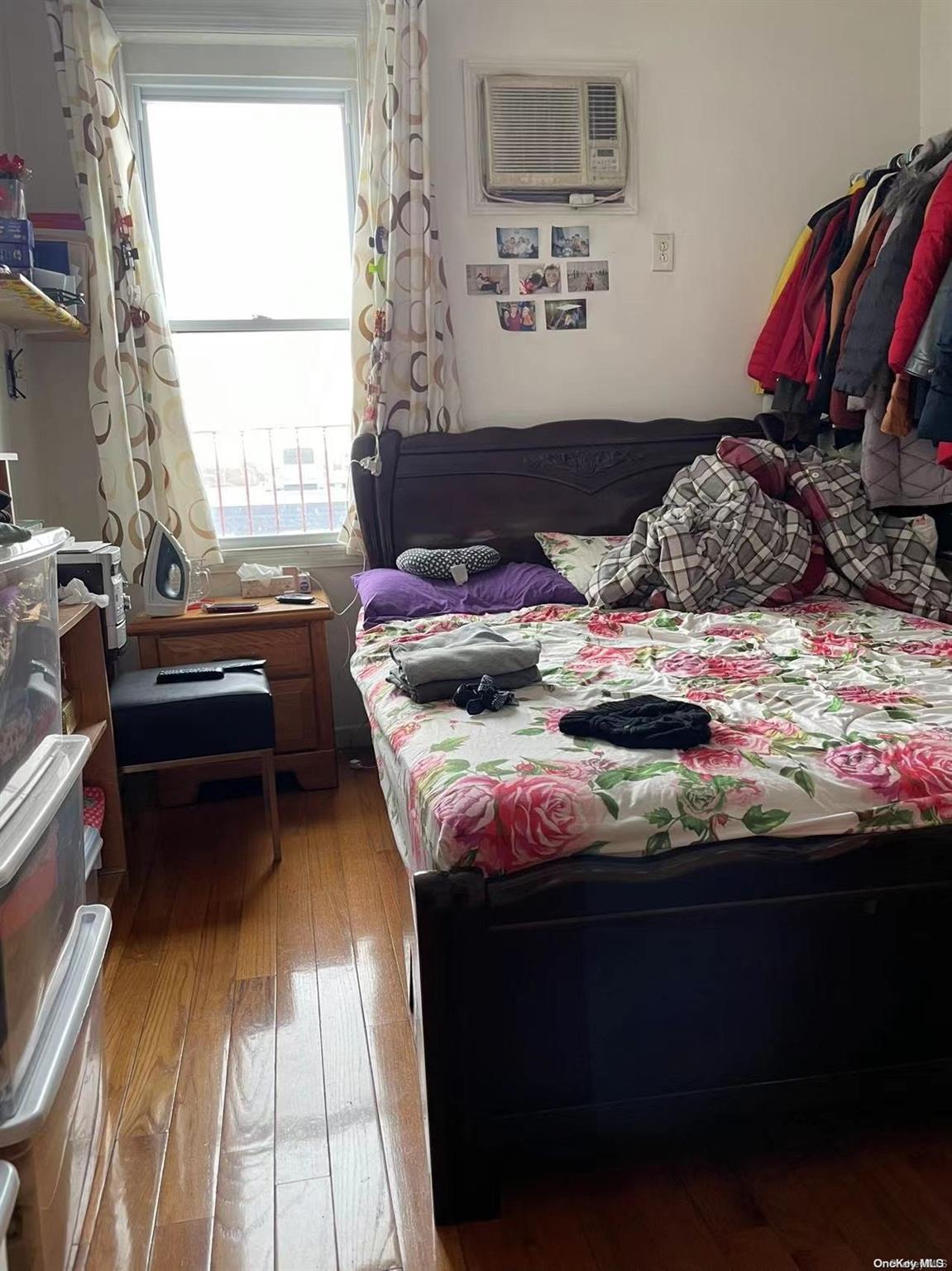 Single Family 58th St  Queens, NY 11377, MLS-L3546668-6