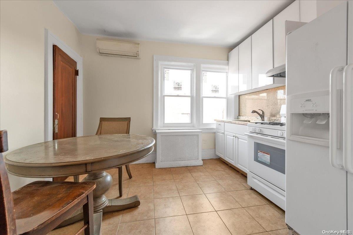 Single Family 168th  Queens, NY 11432, MLS-L3548075-16