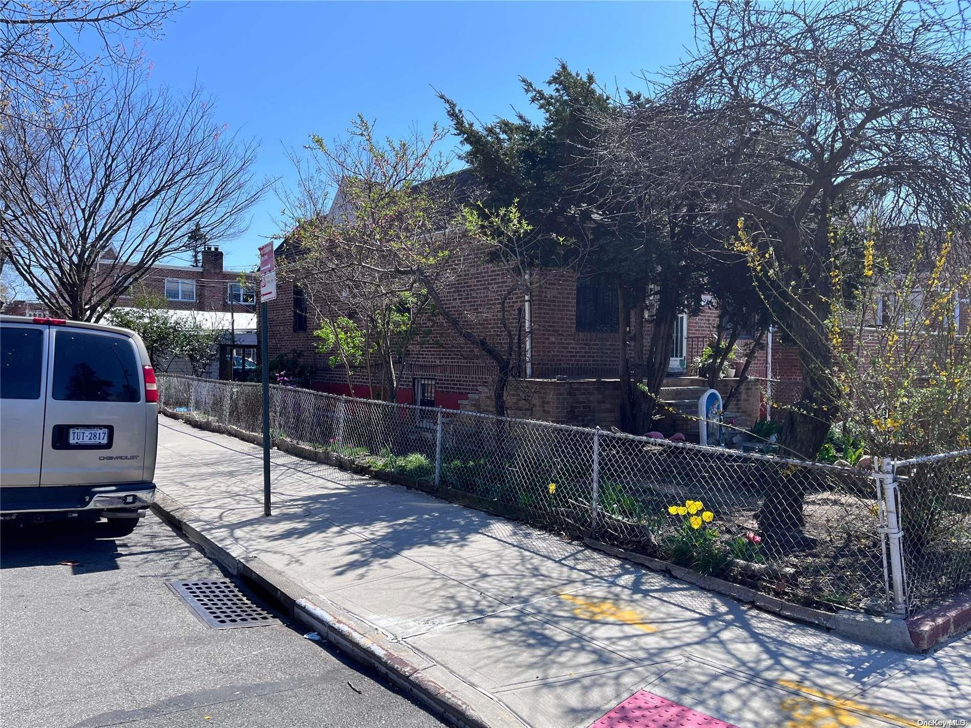 Single Family 92nd  Queens, NY 11369, MLS-L3548233-3