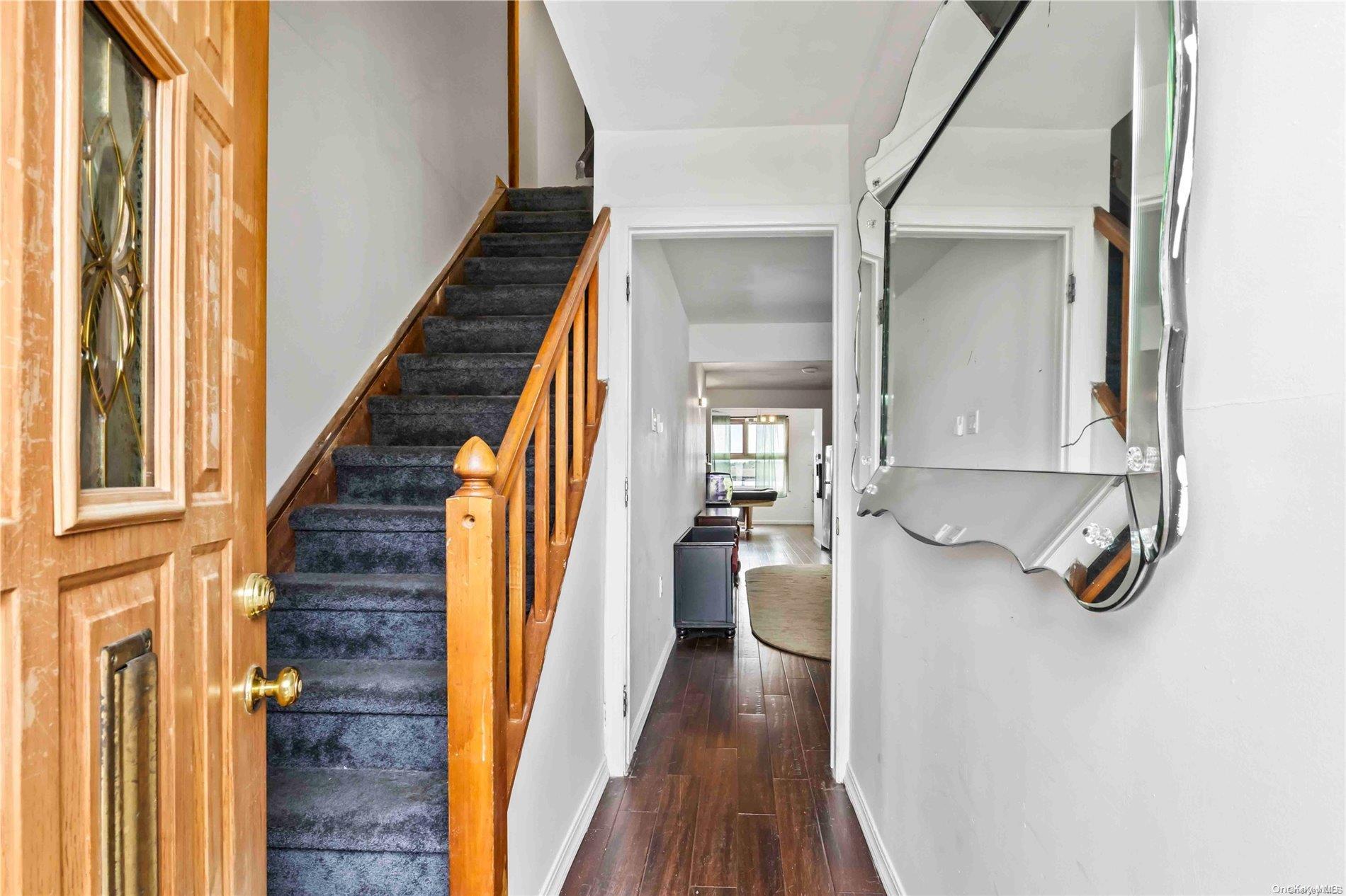 Single Family Norfolk  Nassau County, NY 11558, MLS-L3548243-11