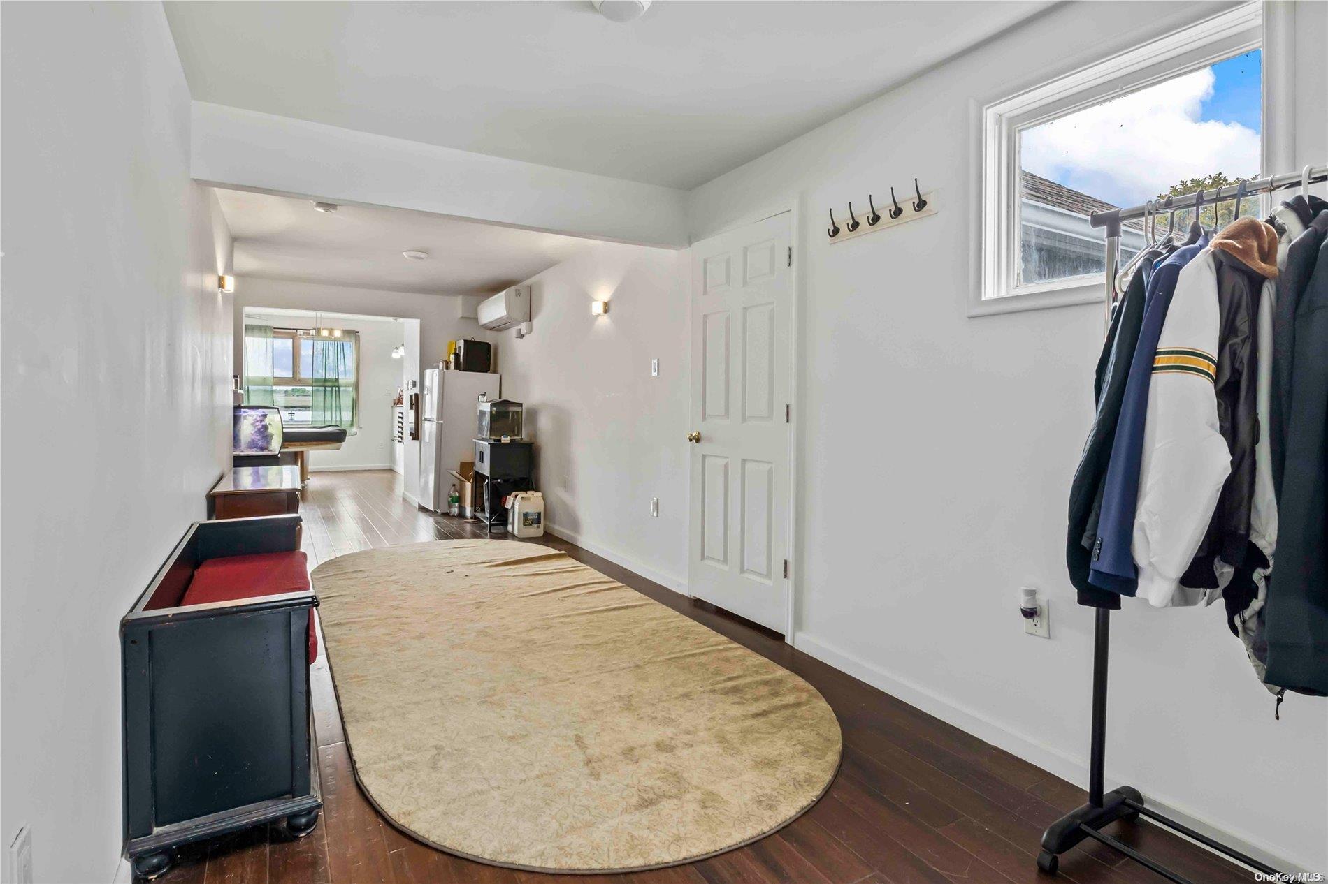 Single Family Norfolk  Nassau County, NY 11558, MLS-L3548243-12