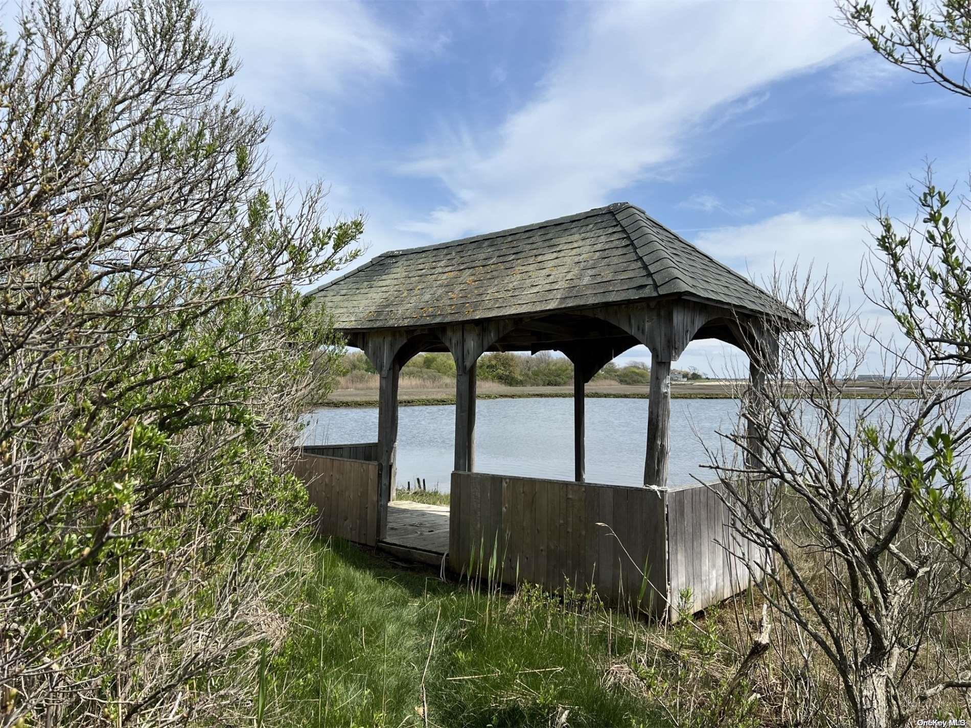 Single Family Main  Suffolk County, NY 11957, MLS-L3548646-3