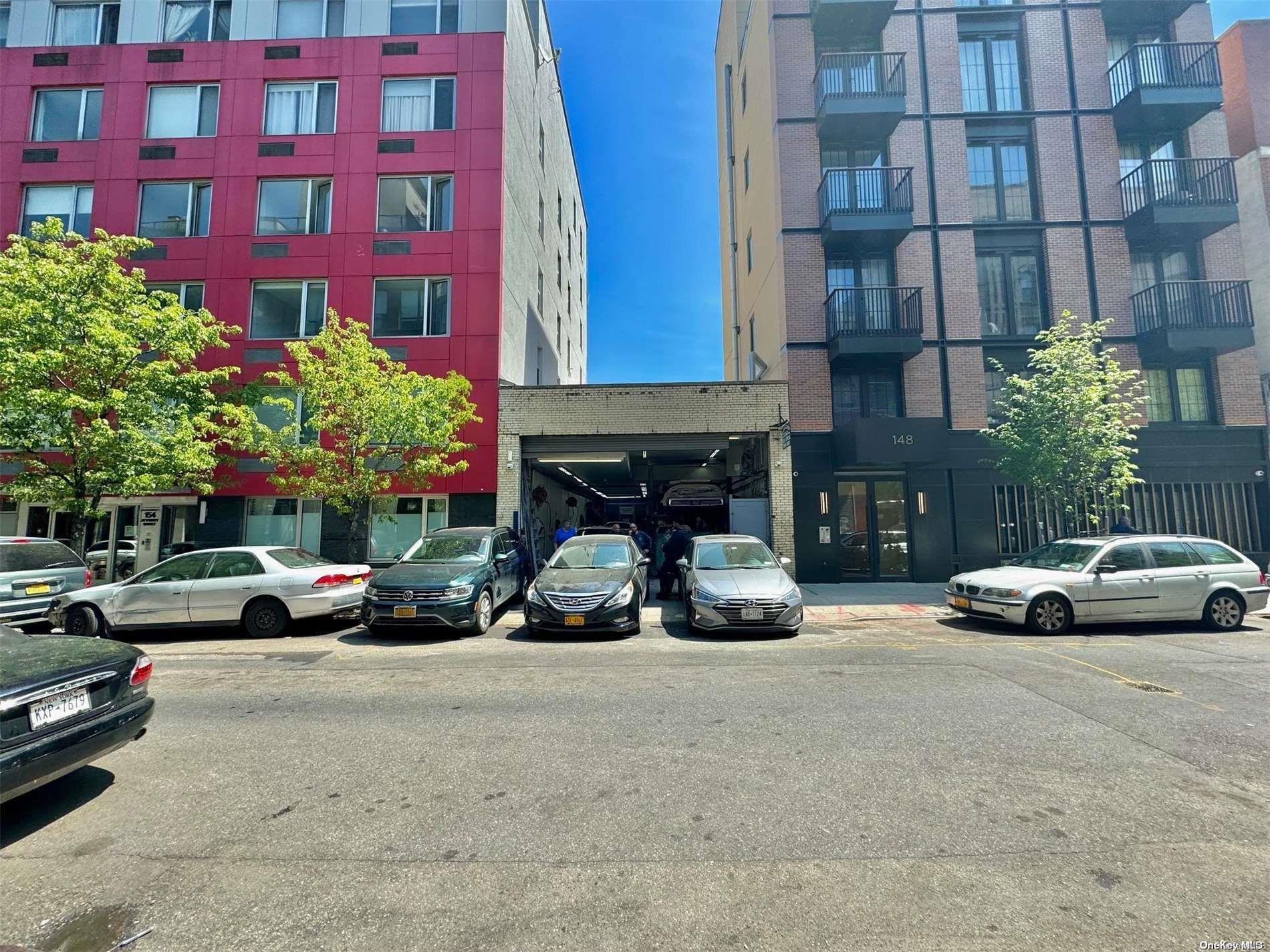 Commercial Sale Attorney  Manhattan, NY 10002, MLS-L3549068-4