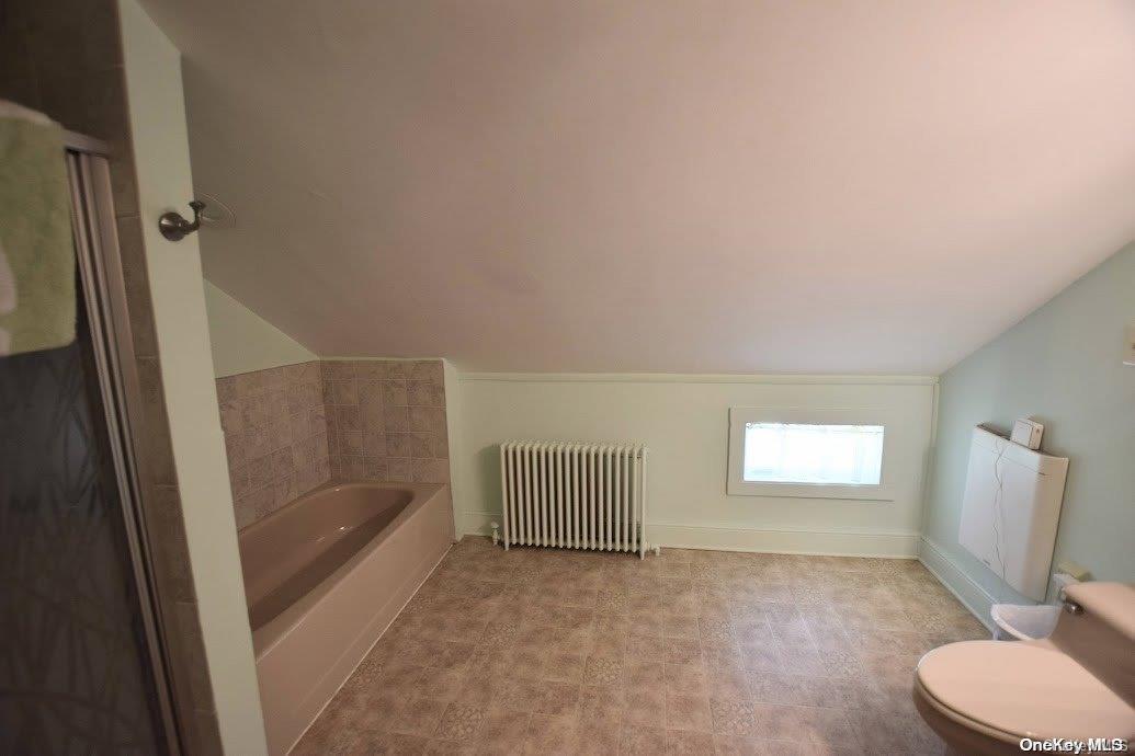 Single Family Old South Country  Suffolk County, NY 11719, MLS-L3550143-18