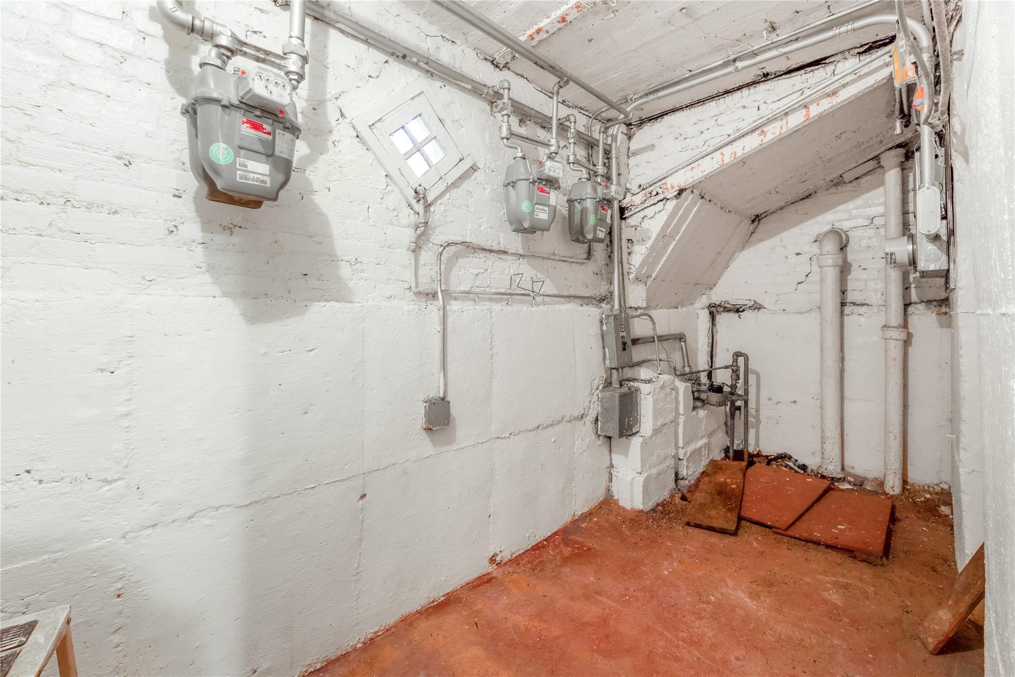 Single Family 92nd  Brooklyn, NY 11236, MLS-L3550442-20