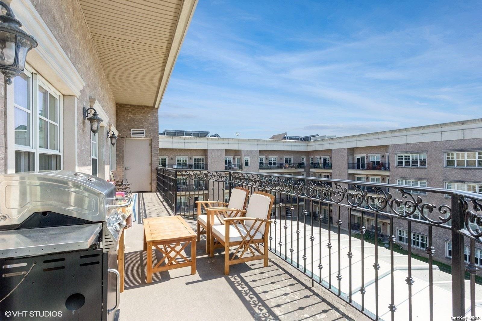 Condo Central  Nassau County, NY 11559, MLS-L3550844-22