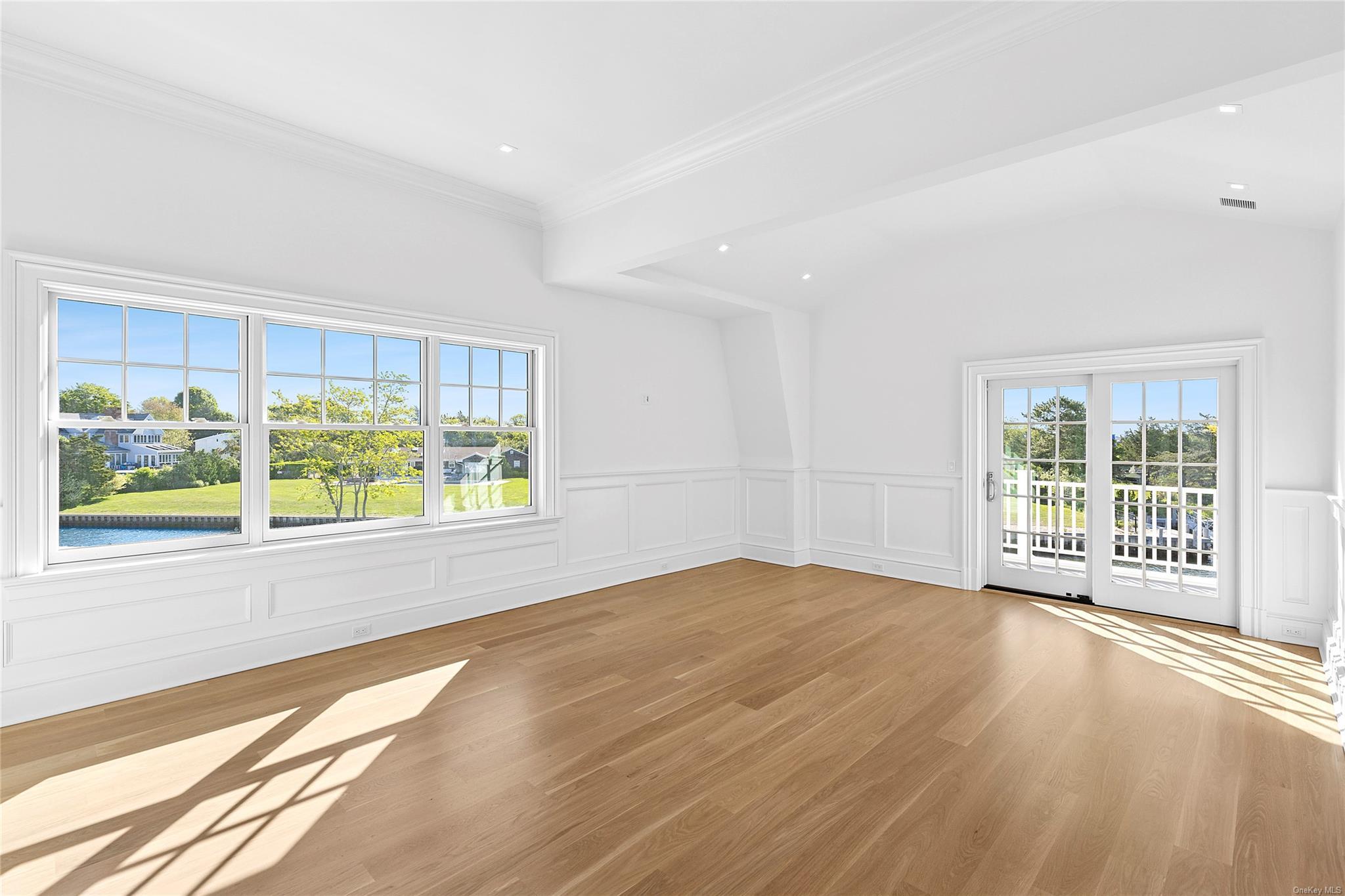 Single Family Club  Suffolk County, NY 11960, MLS-L3550916-16