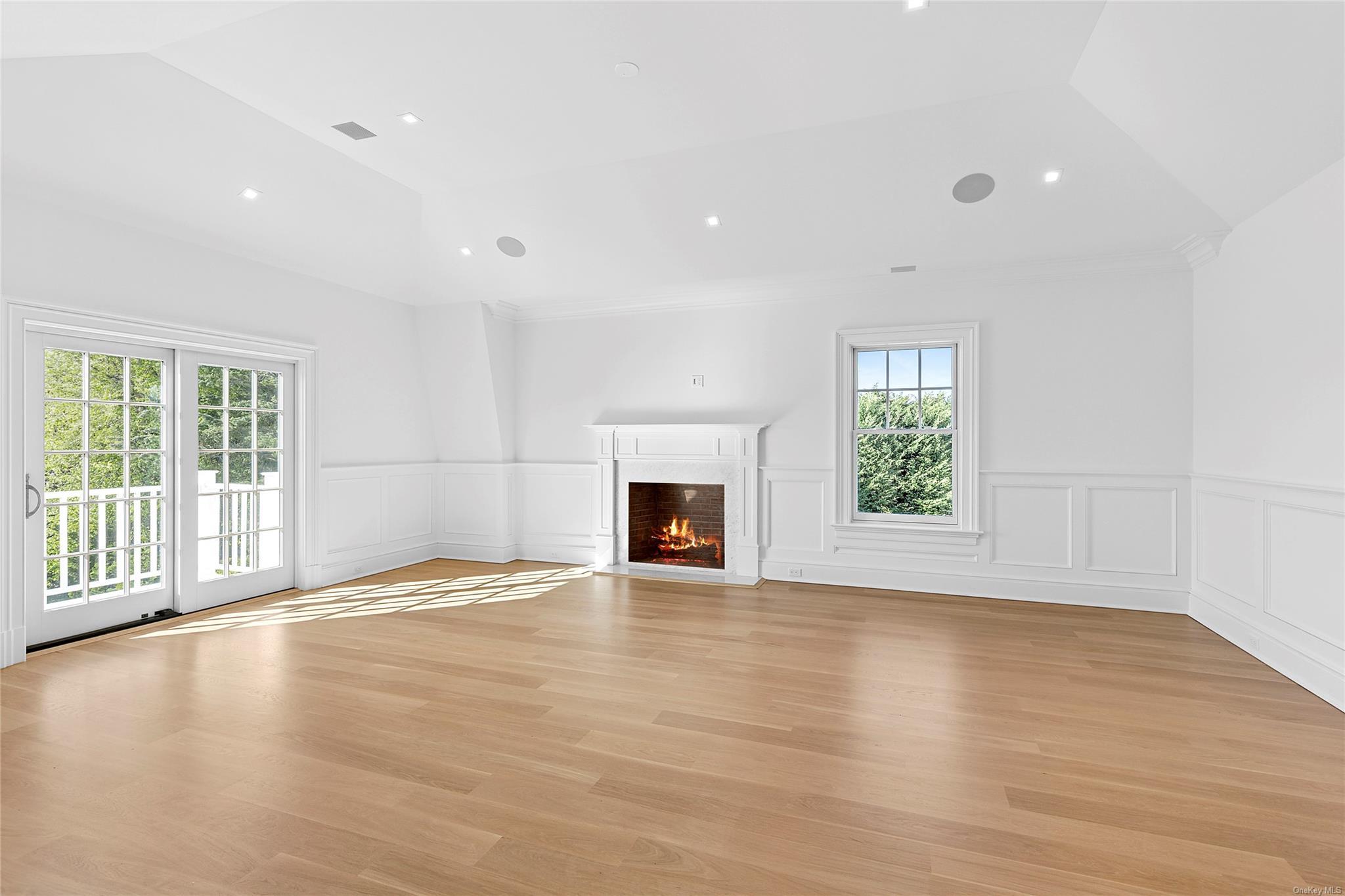 Single Family Club  Suffolk County, NY 11960, MLS-L3550916-9