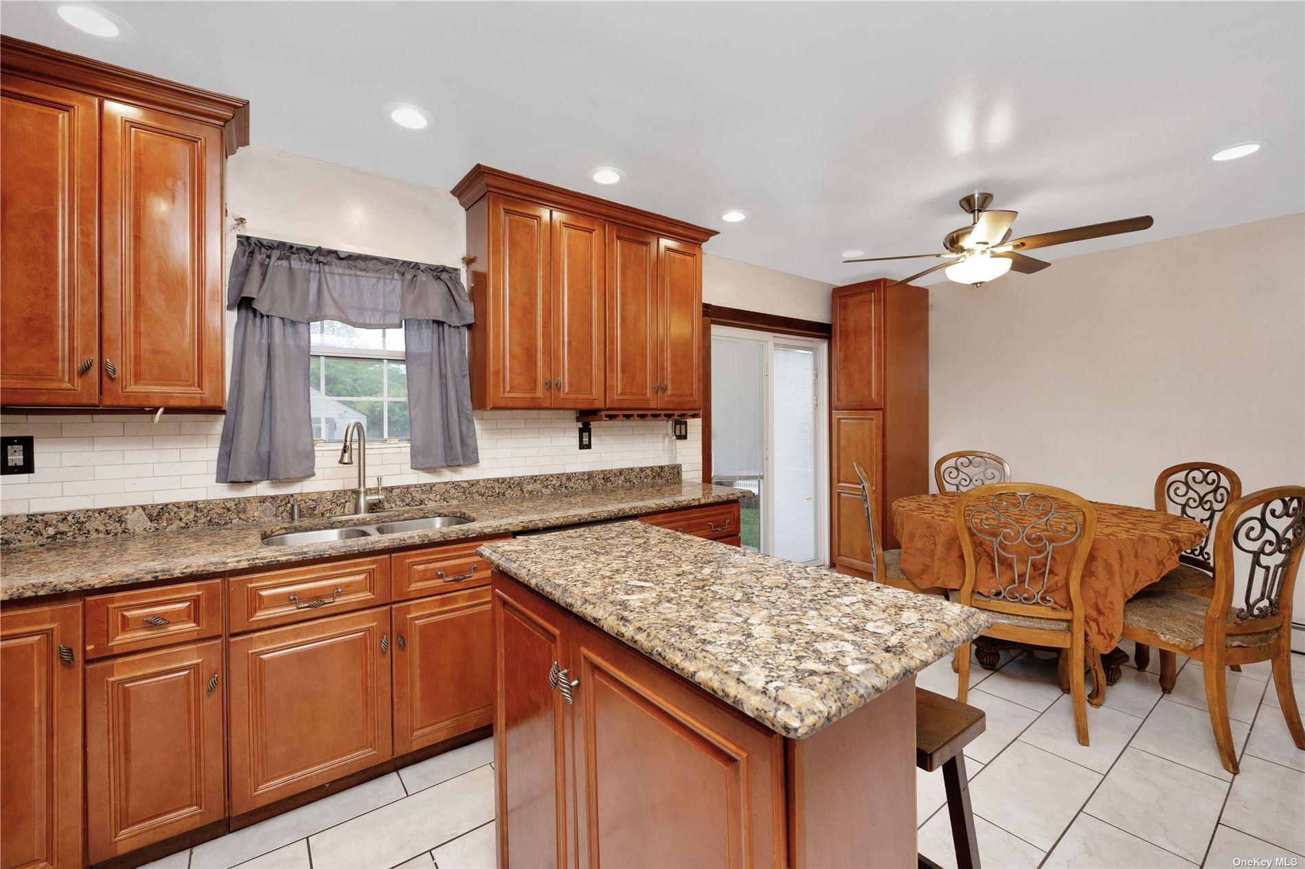 Single Family Swalm Nassau County, NY 11590, MLS-L3551119-11