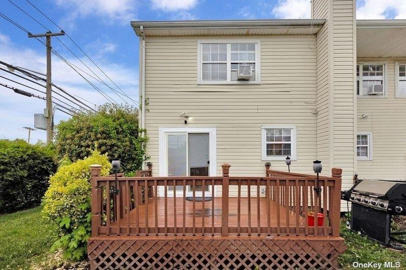 Single Family Swalm Nassau County, NY 11590, MLS-L3551119-5