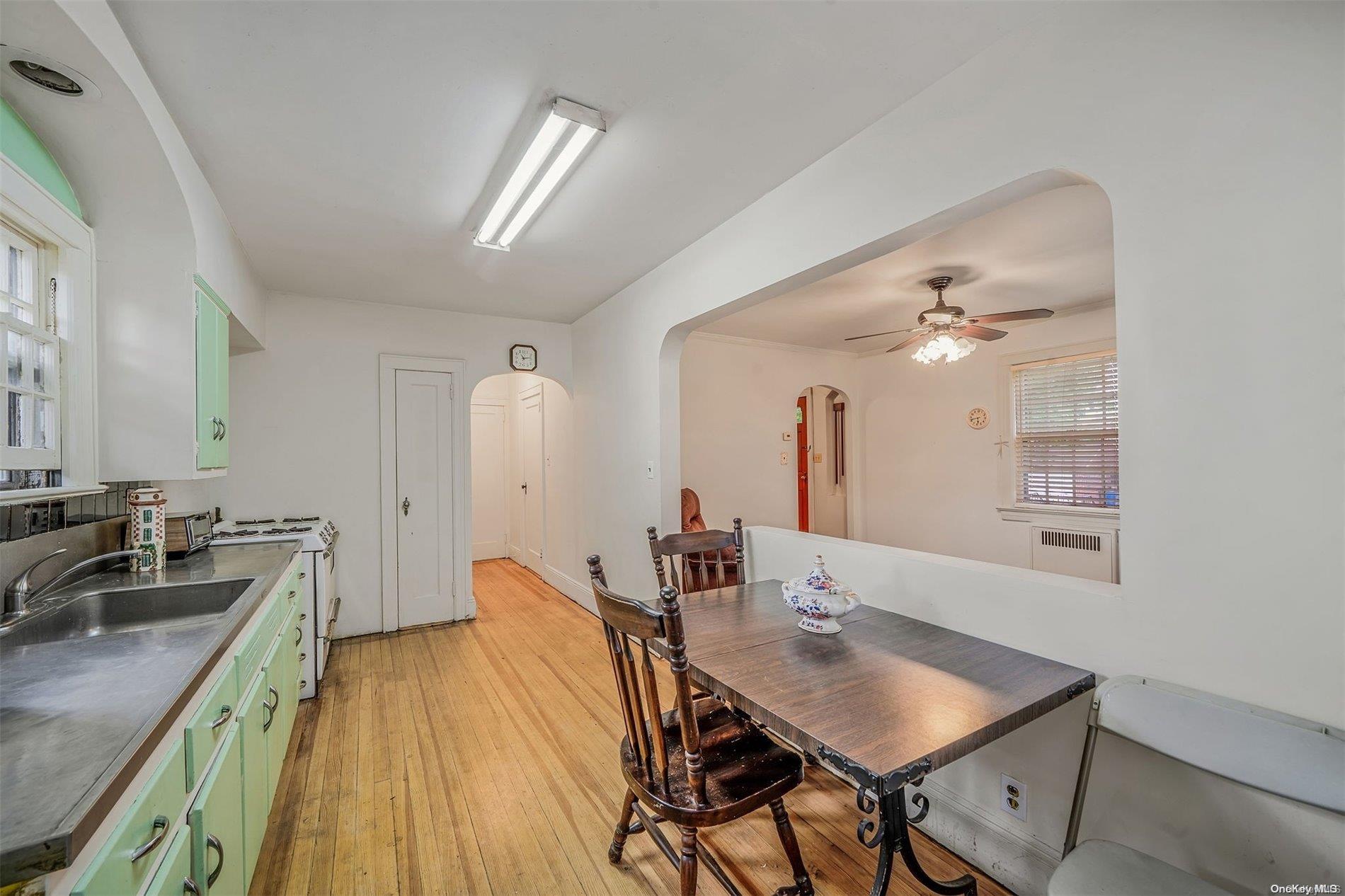 Single Family 60th  Queens, NY 11378, MLS-L3551646-17