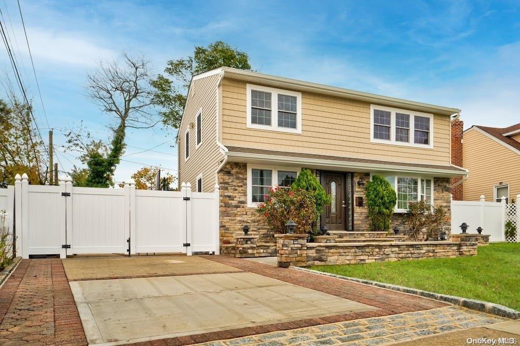 Single Family George  Nassau County, NY 11801, MLS-L3551822-3