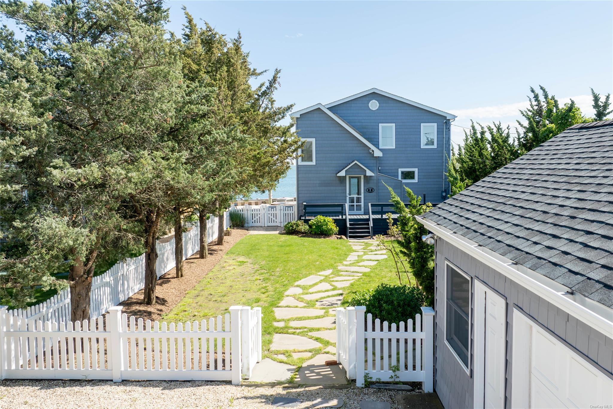 Single Family Camp Mineola  Suffolk County, NY 11952, MLS-L3552341-21
