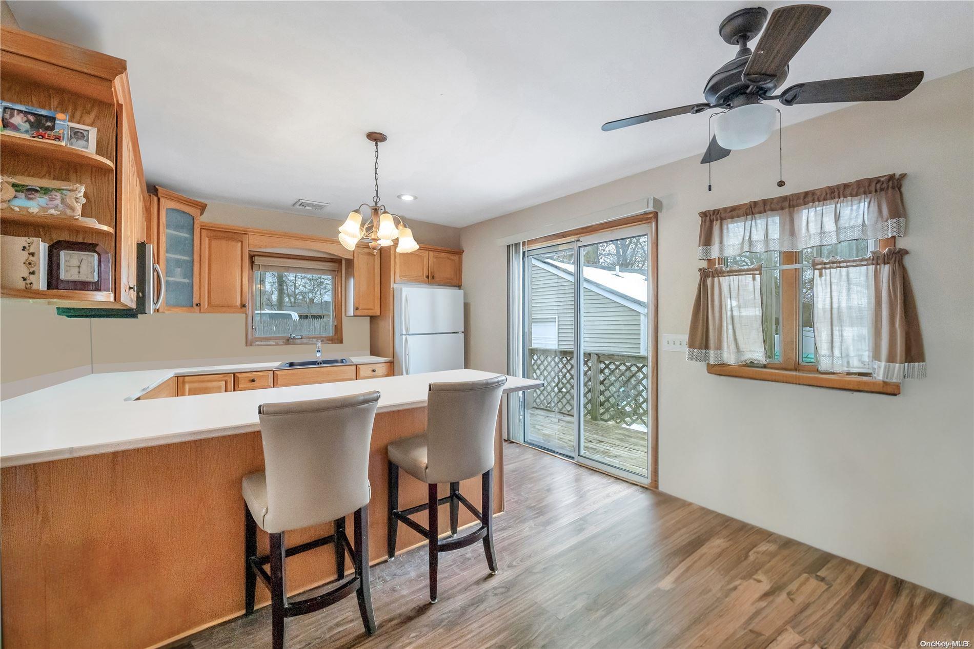 Single Family New  Suffolk County, NY 11779, MLS-L3552722-13