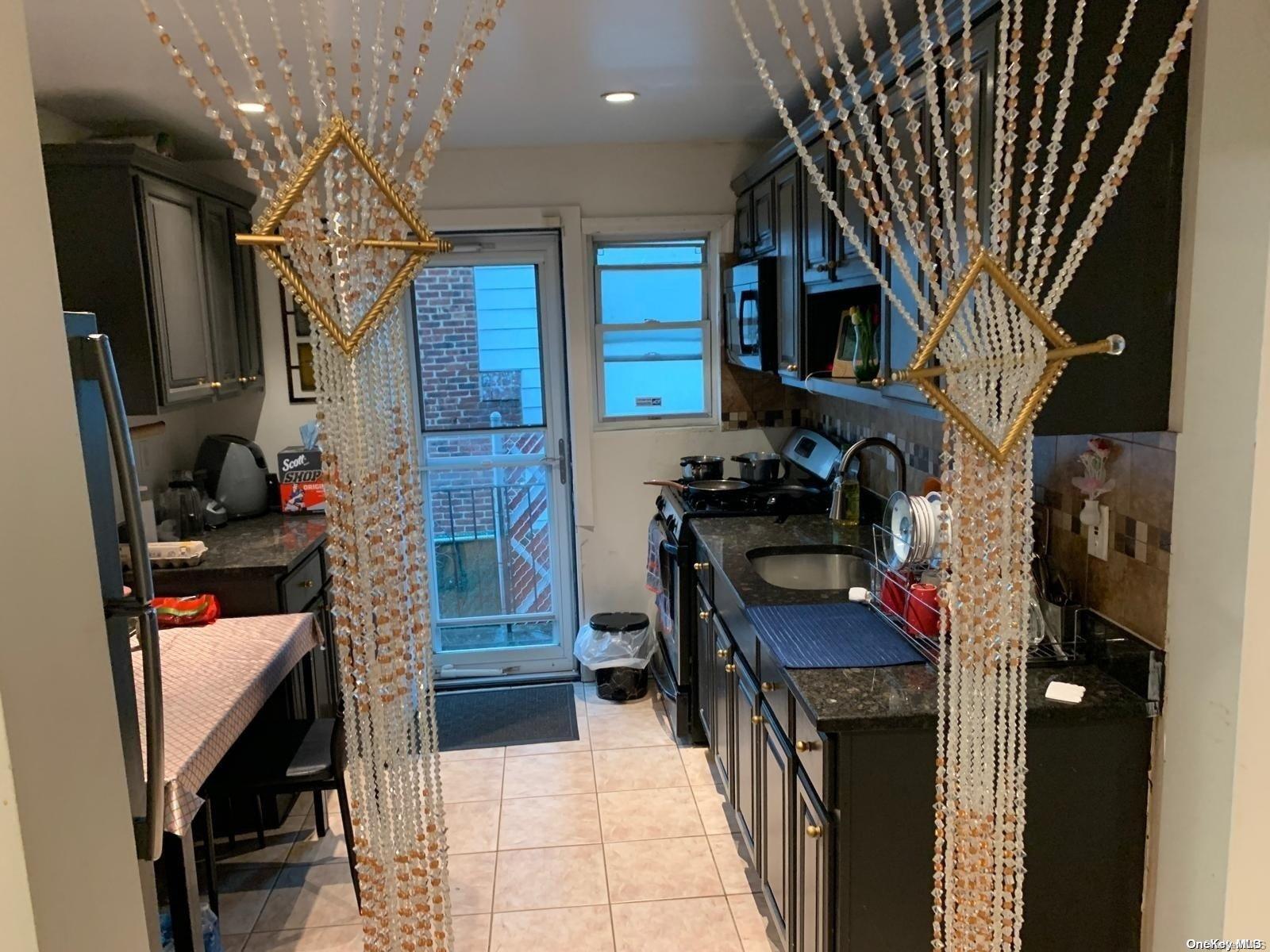 Single Family 104th  Queens, NY 11429, MLS-L3553629-25