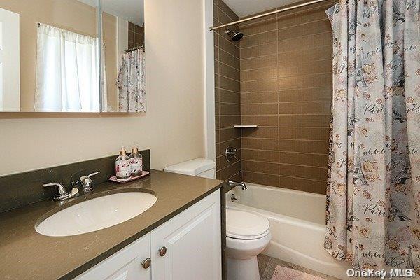 Single Family Rosevale  Suffolk County, NY 11779, MLS-L3554030-12