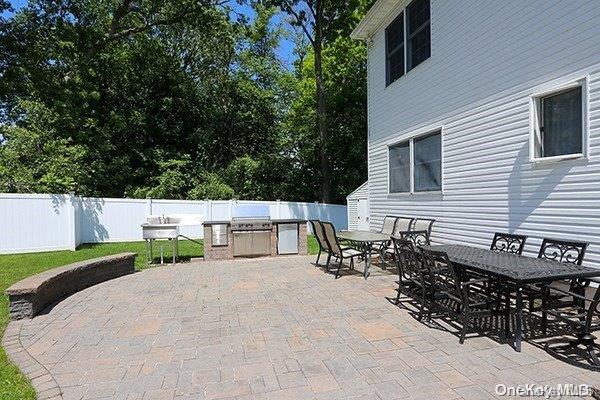 Single Family Rosevale  Suffolk County, NY 11779, MLS-L3554030-21