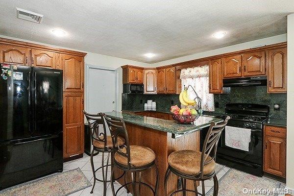 Single Family Rosevale  Suffolk County, NY 11779, MLS-L3554030-8