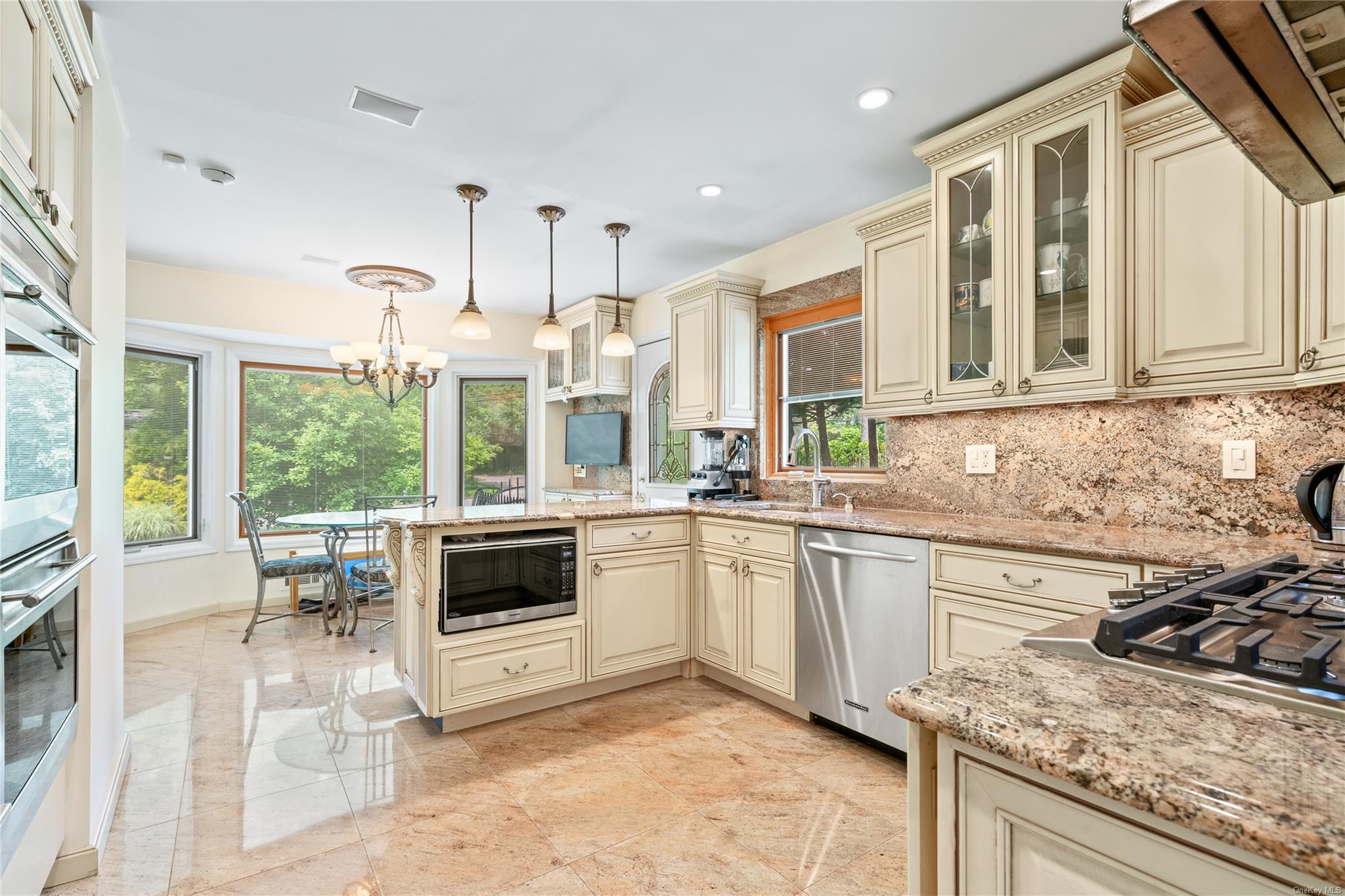 Single Family Kodiak  Drive  Nassau County, NY 11797, MLS-L3554948-11