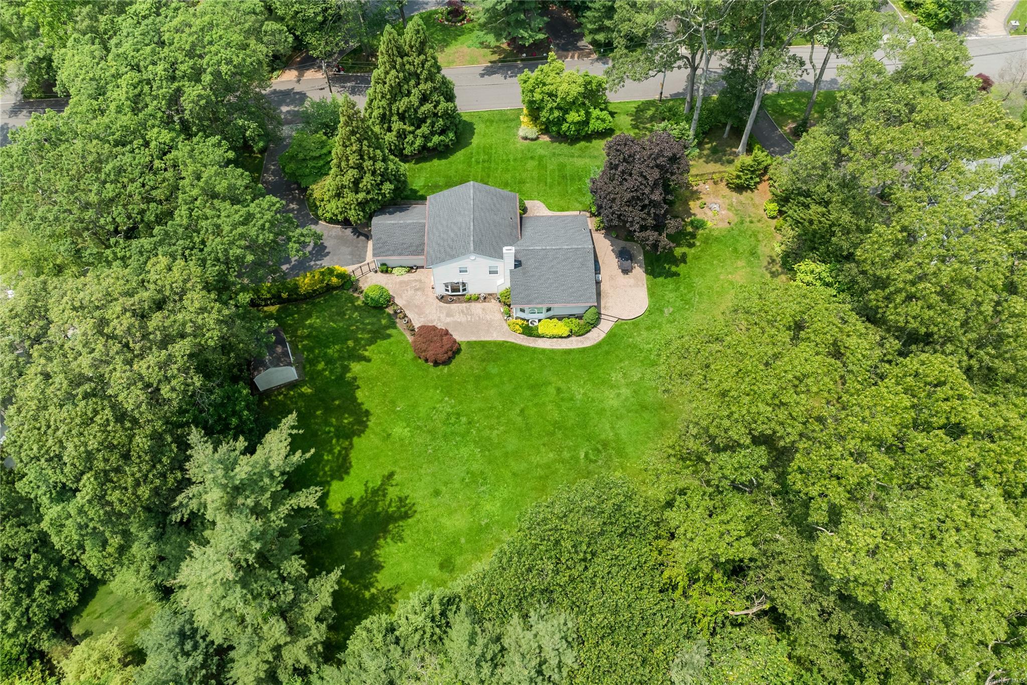 Single Family Kodiak  Drive  Nassau County, NY 11797, MLS-L3554948-33