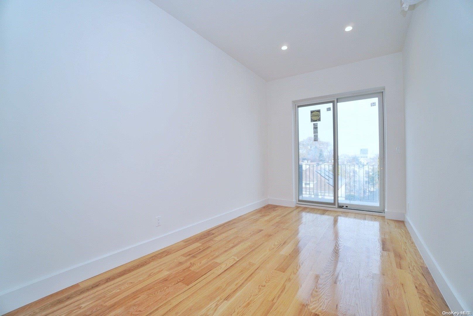 Commercial Sale 28th  Brooklyn, NY 11226, MLS-L3555196-6