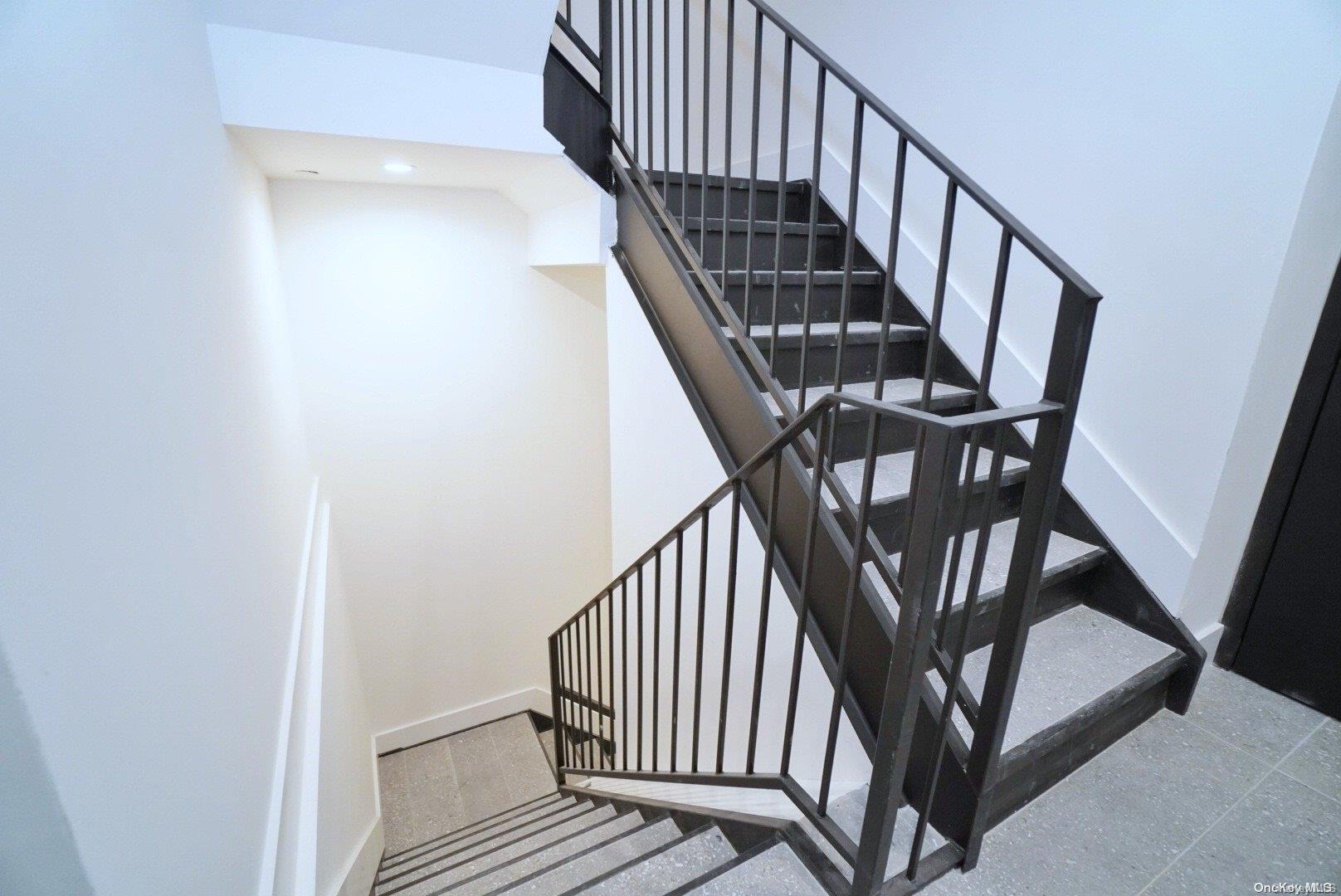 Commercial Sale 28th  Brooklyn, NY 11226, MLS-L3555196-8