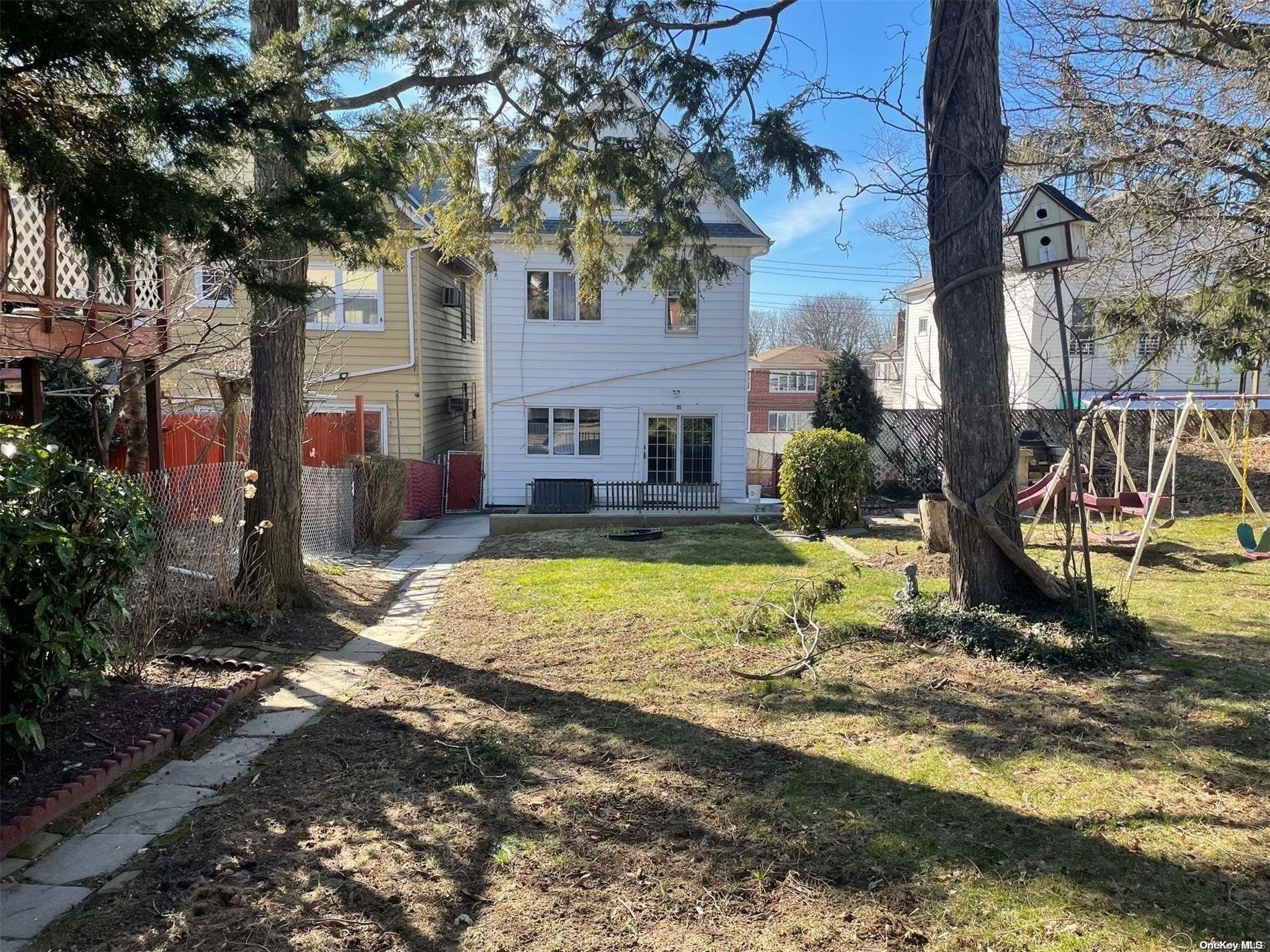 Single Family 119th  Queens, NY 11356, MLS-L3556251-15
