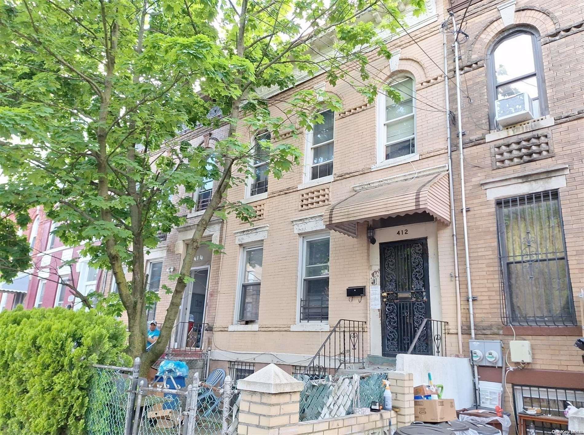 Single Family Bradford  Brooklyn, NY 11207, MLS-L3557091-2