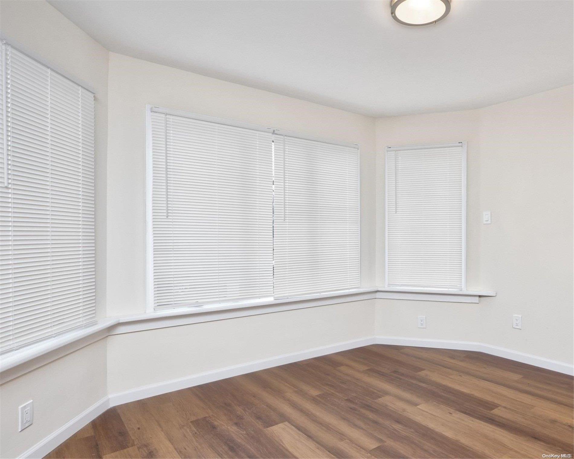 Single Family Orchid  Suffolk County, NY 11951, MLS-L3557483-4