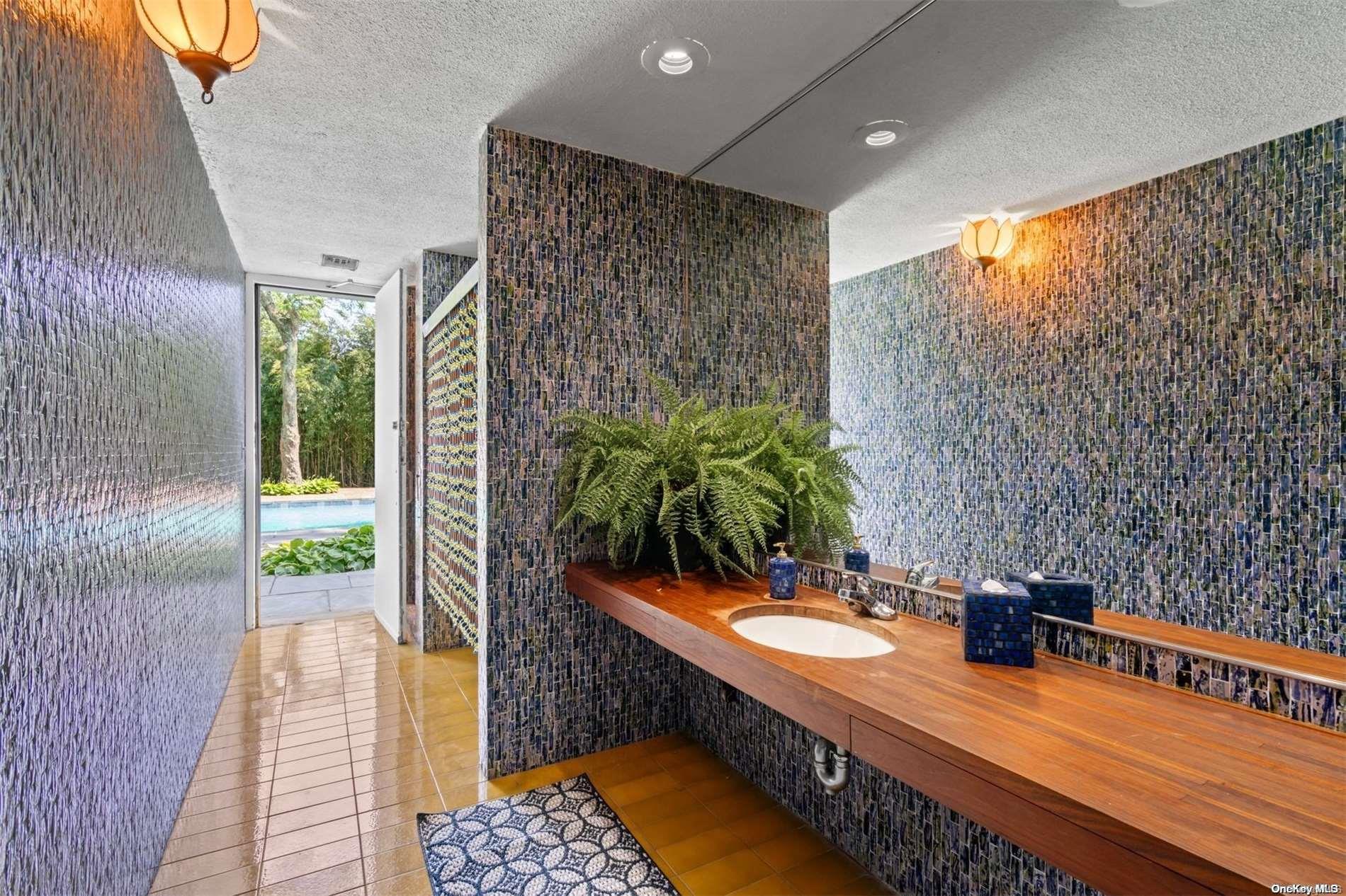 Single Family Hicks Nassau County, NY 11050, MLS-L3558194-21