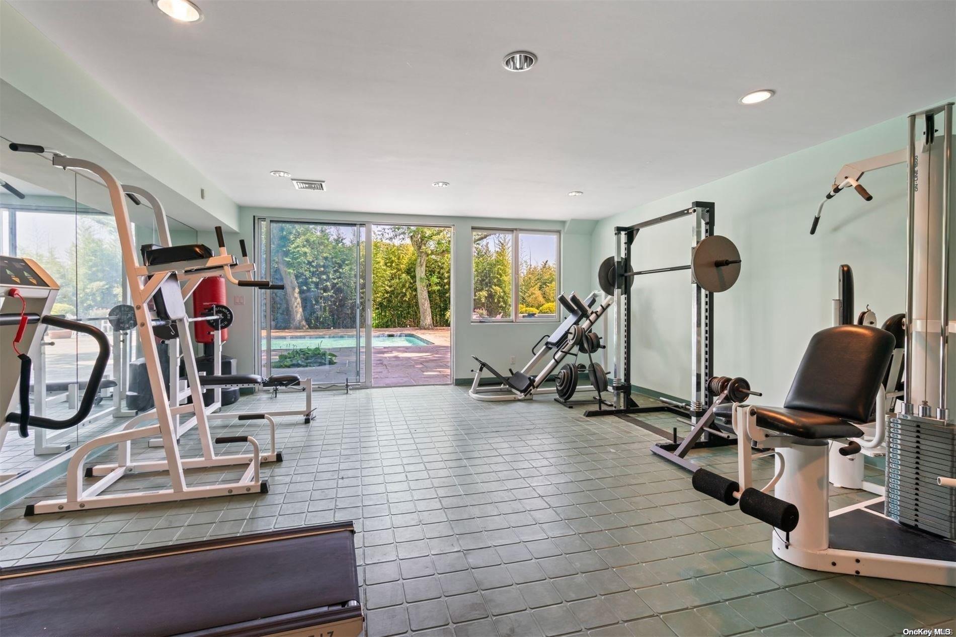 Single Family Hicks Nassau County, NY 11050, MLS-L3558194-22