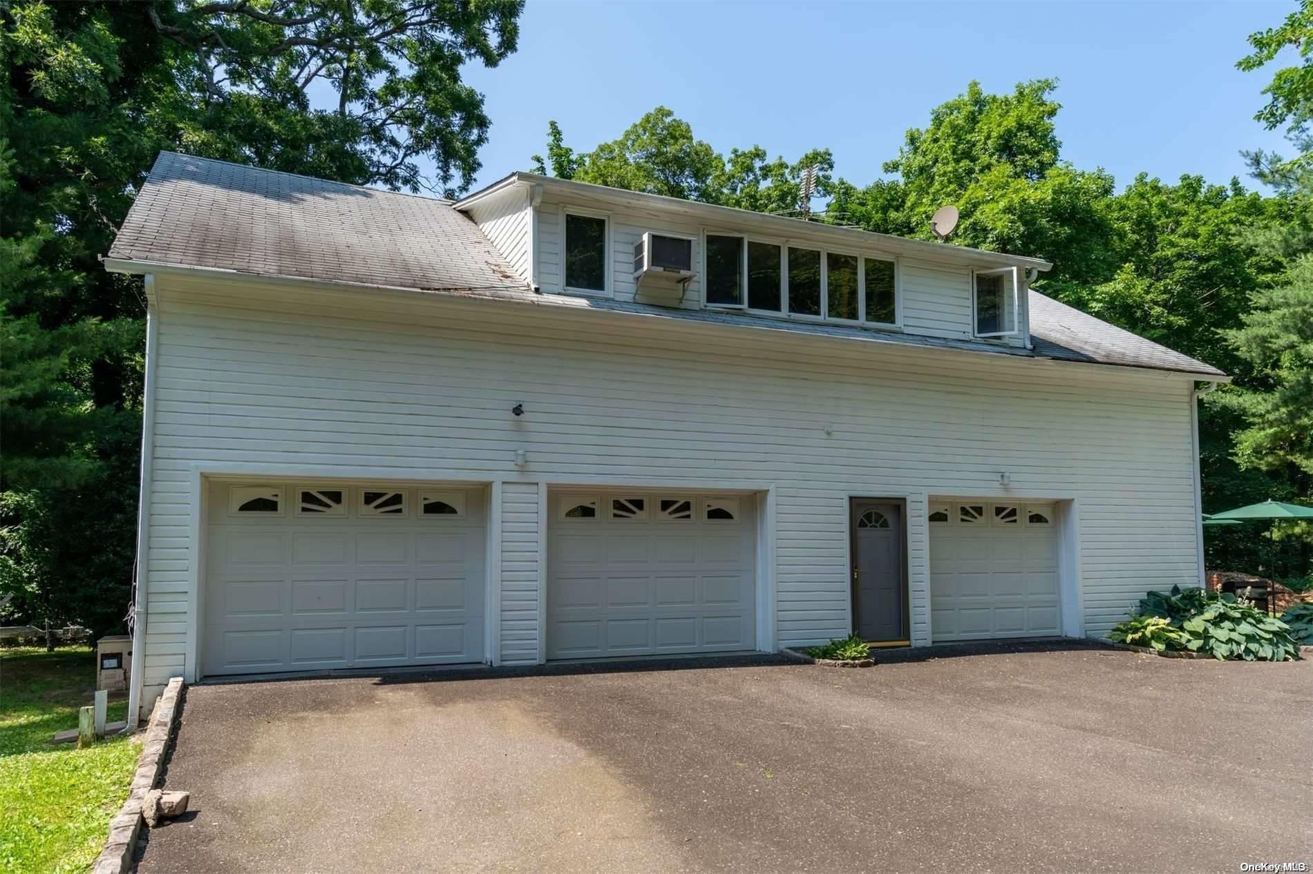 Single Family Hicks Nassau County, NY 11050, MLS-L3558194-32