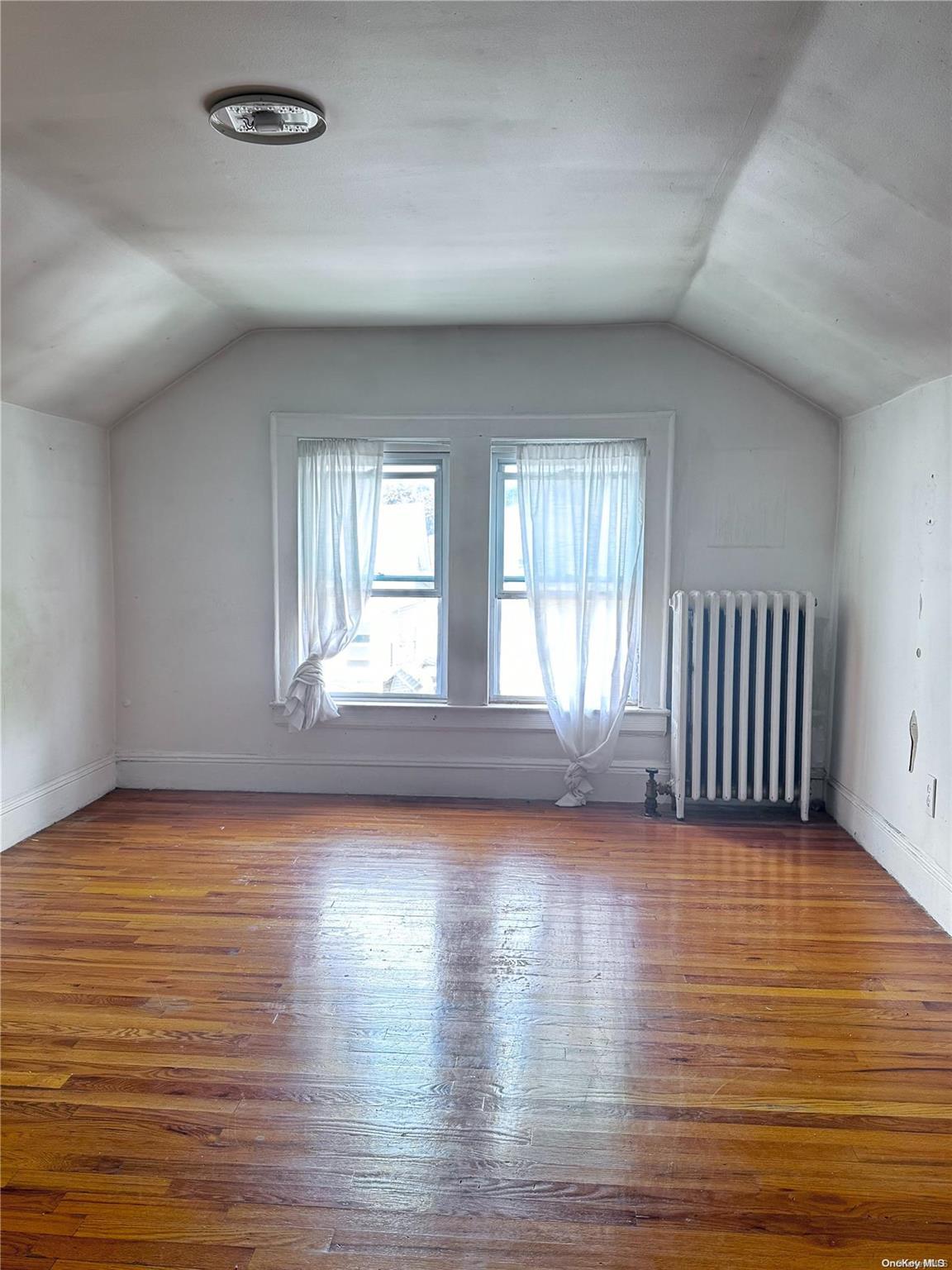 Single Family 88th  Queens, NY 11421, MLS-L3558241-4