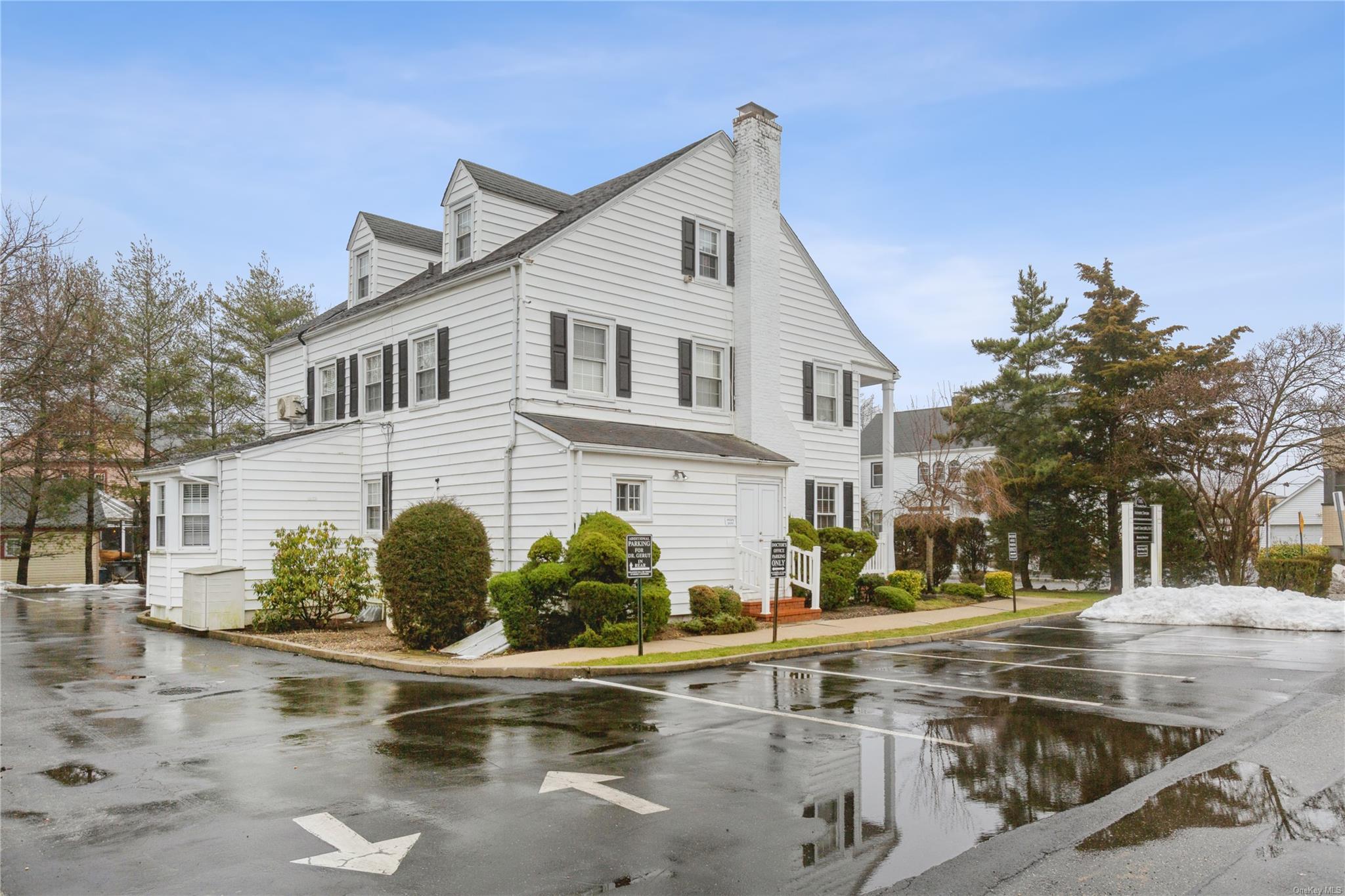 Commercial Sale Colonial  Nassau County, NY 11557, MLS-L3559647-28