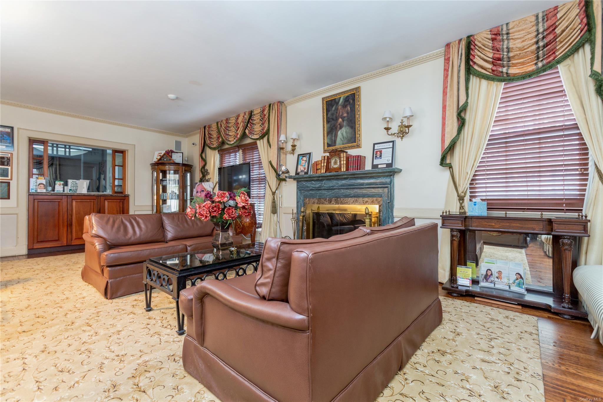 Commercial Sale Colonial  Nassau County, NY 11557, MLS-L3559647-8