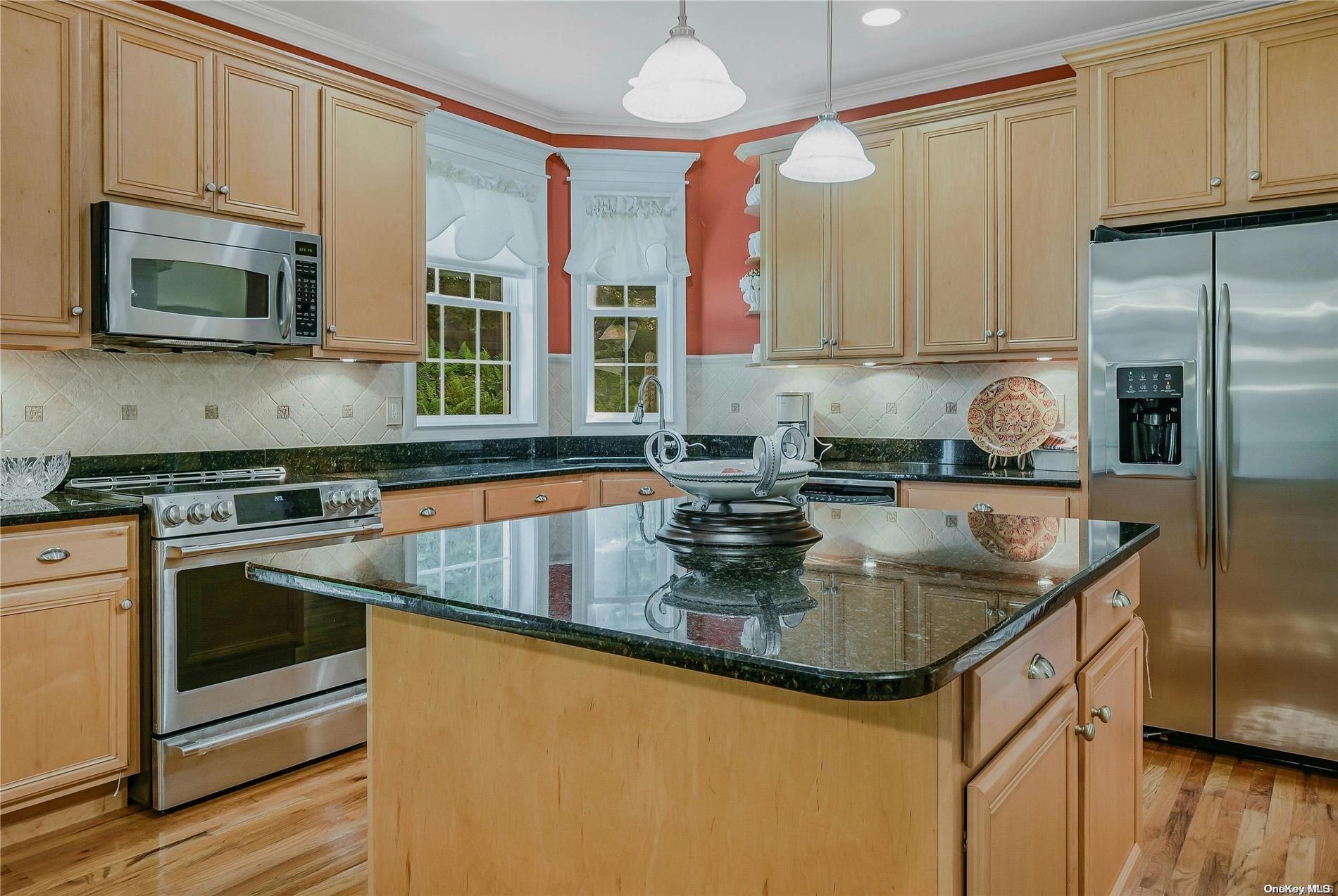 Single Family Saints Orchard  Suffolk County, NY 11777, MLS-L3559884-9