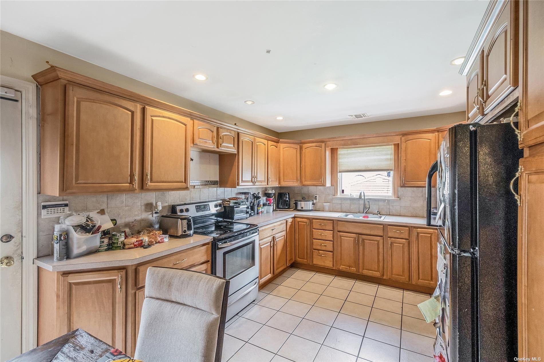 Single Family N Park Drive Nassau County, NY 11758, MLS-L3559928-10