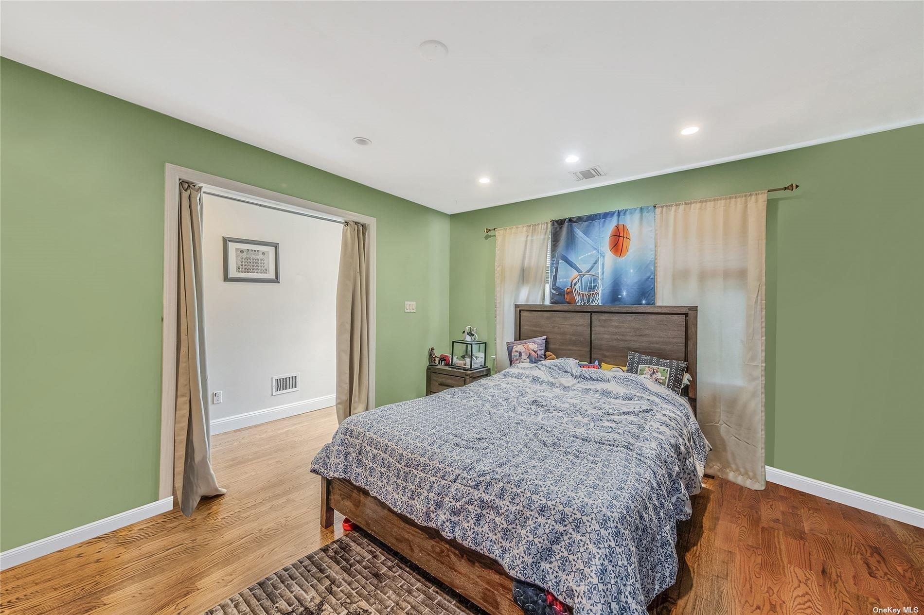 Single Family N Park Drive Nassau County, NY 11758, MLS-L3559928-14
