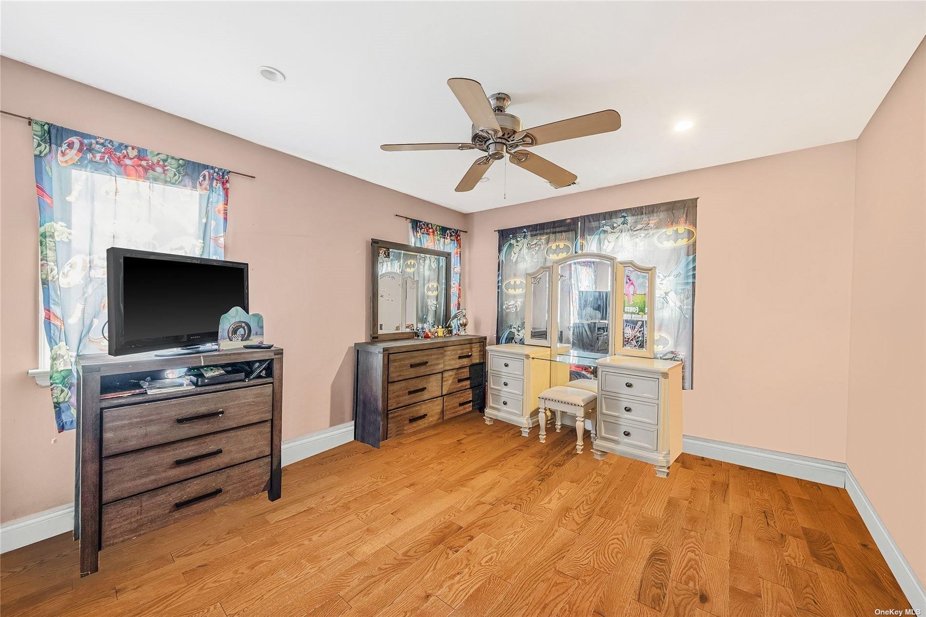 Single Family N Park Drive Nassau County, NY 11758, MLS-L3559928-16